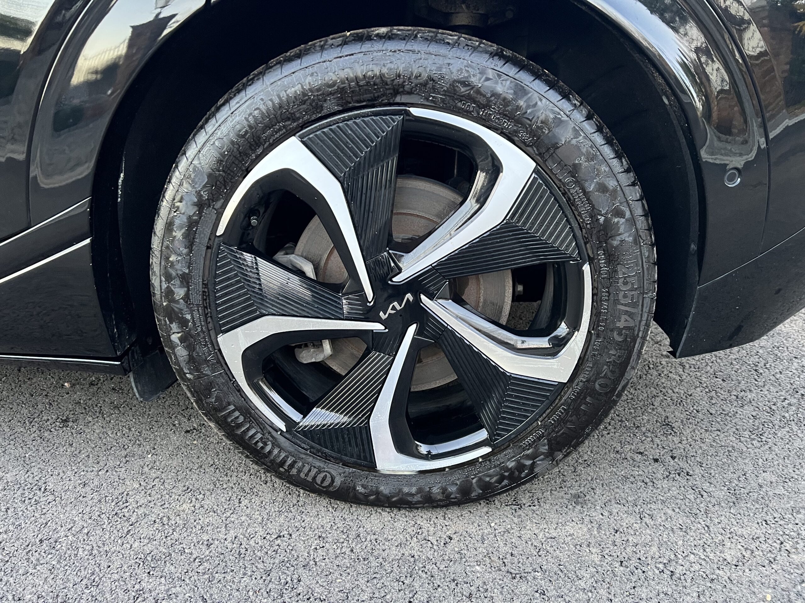 
								KIA EV6 2023 FULL ELECTRIC full									