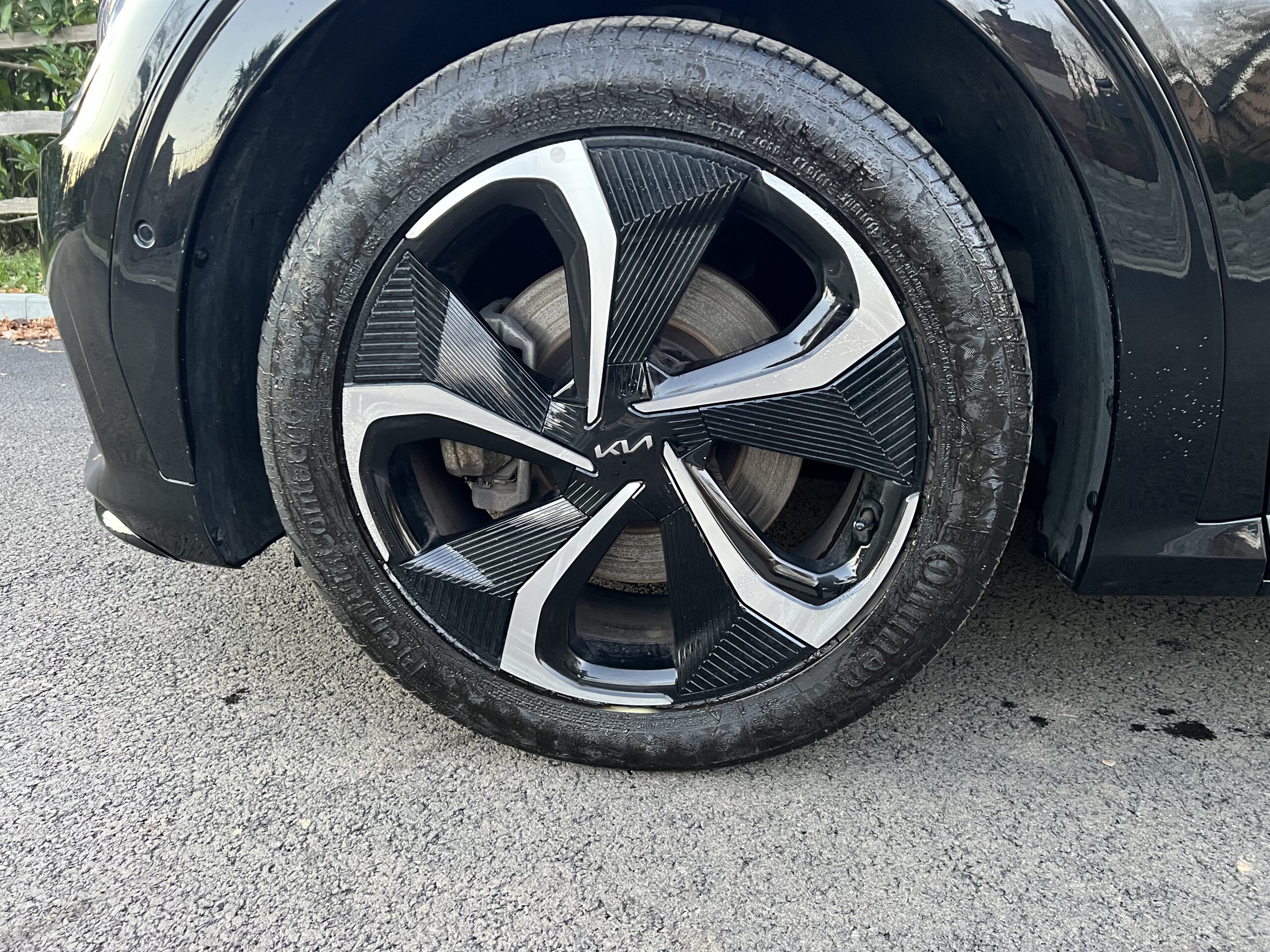 
								KIA EV6 2023 FULL ELECTRIC full									