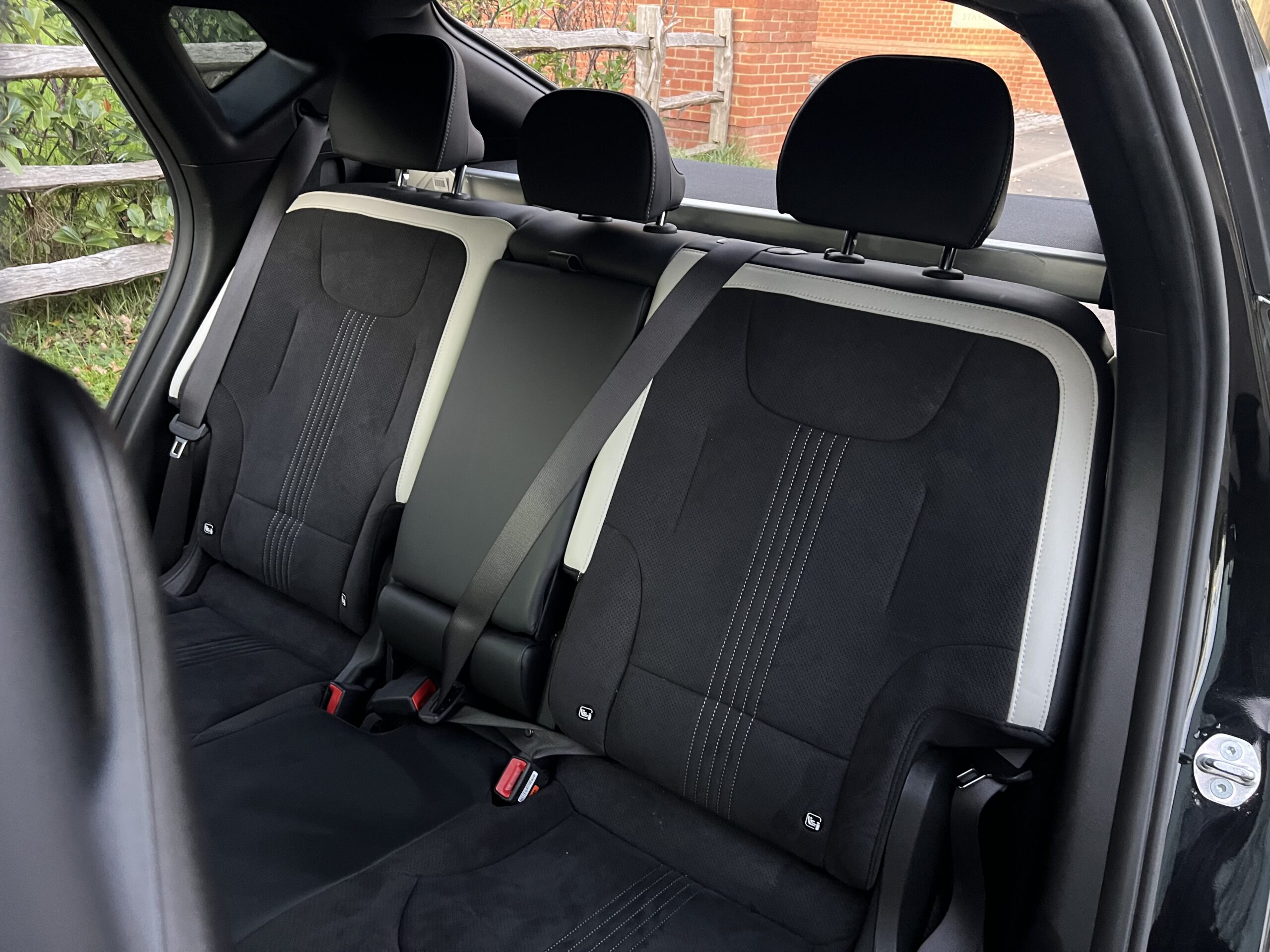 
								KIA EV6 2023 FULL ELECTRIC full									