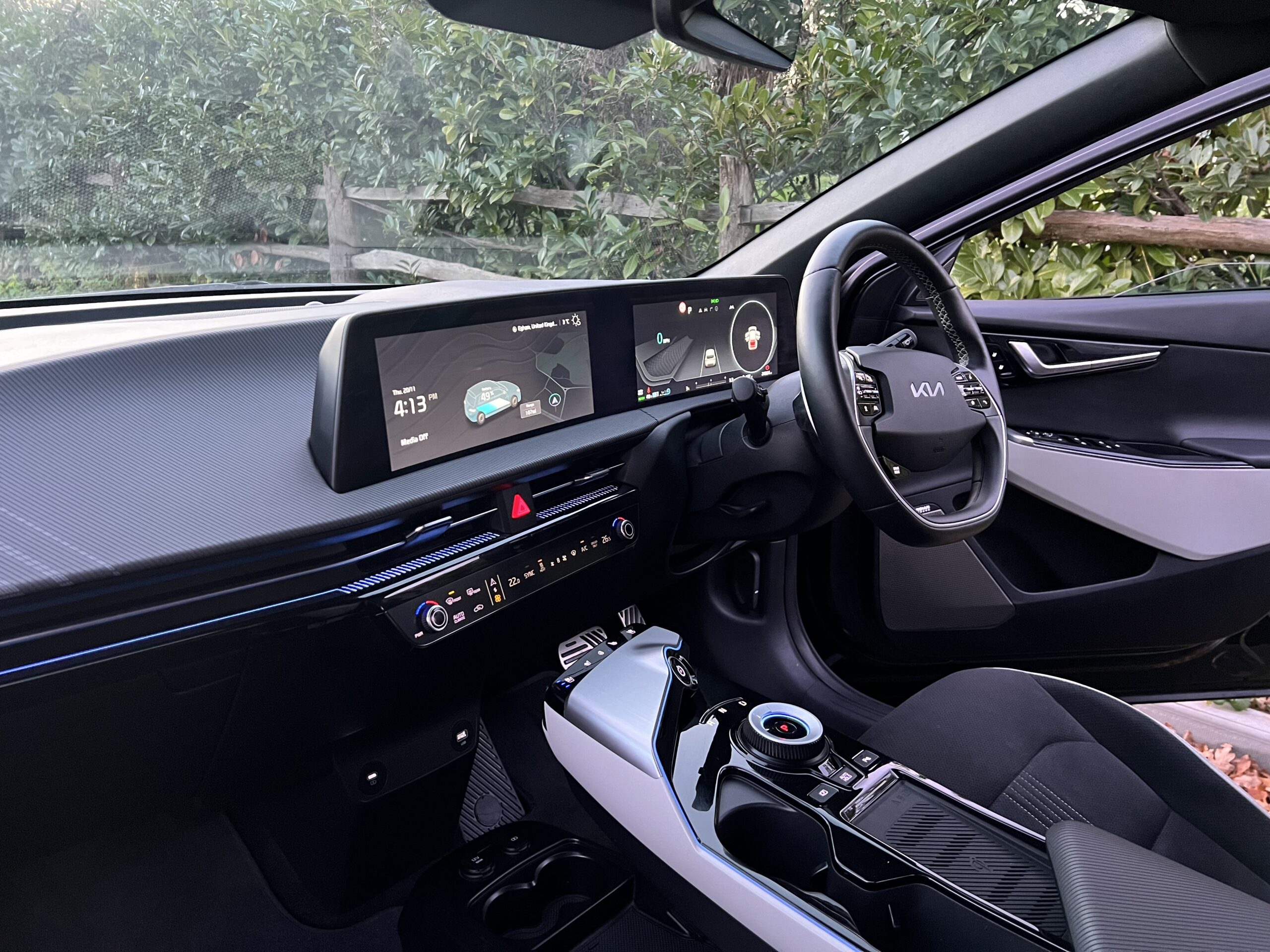 
								KIA EV6 2023 FULL ELECTRIC full									