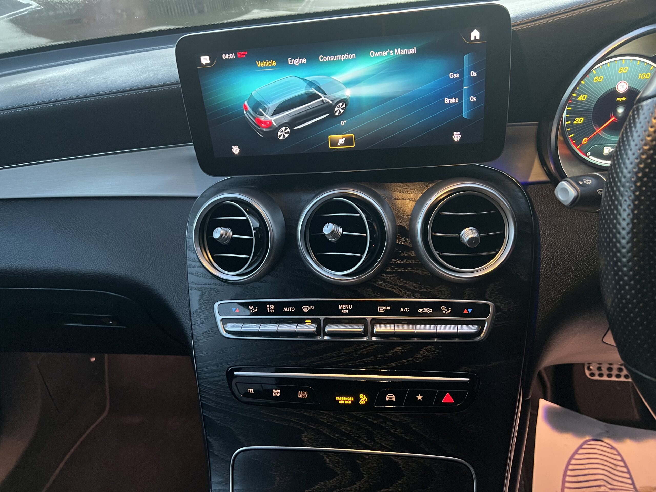 
								Mercedes GLC 2021 AUTOMATIC DIESEL full									