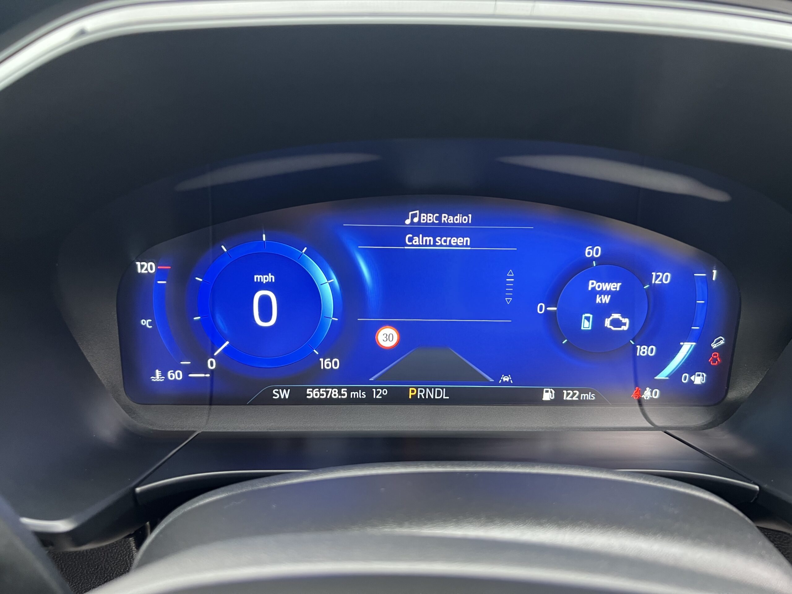 
								FORD KUGA 2022 HYBRID full									