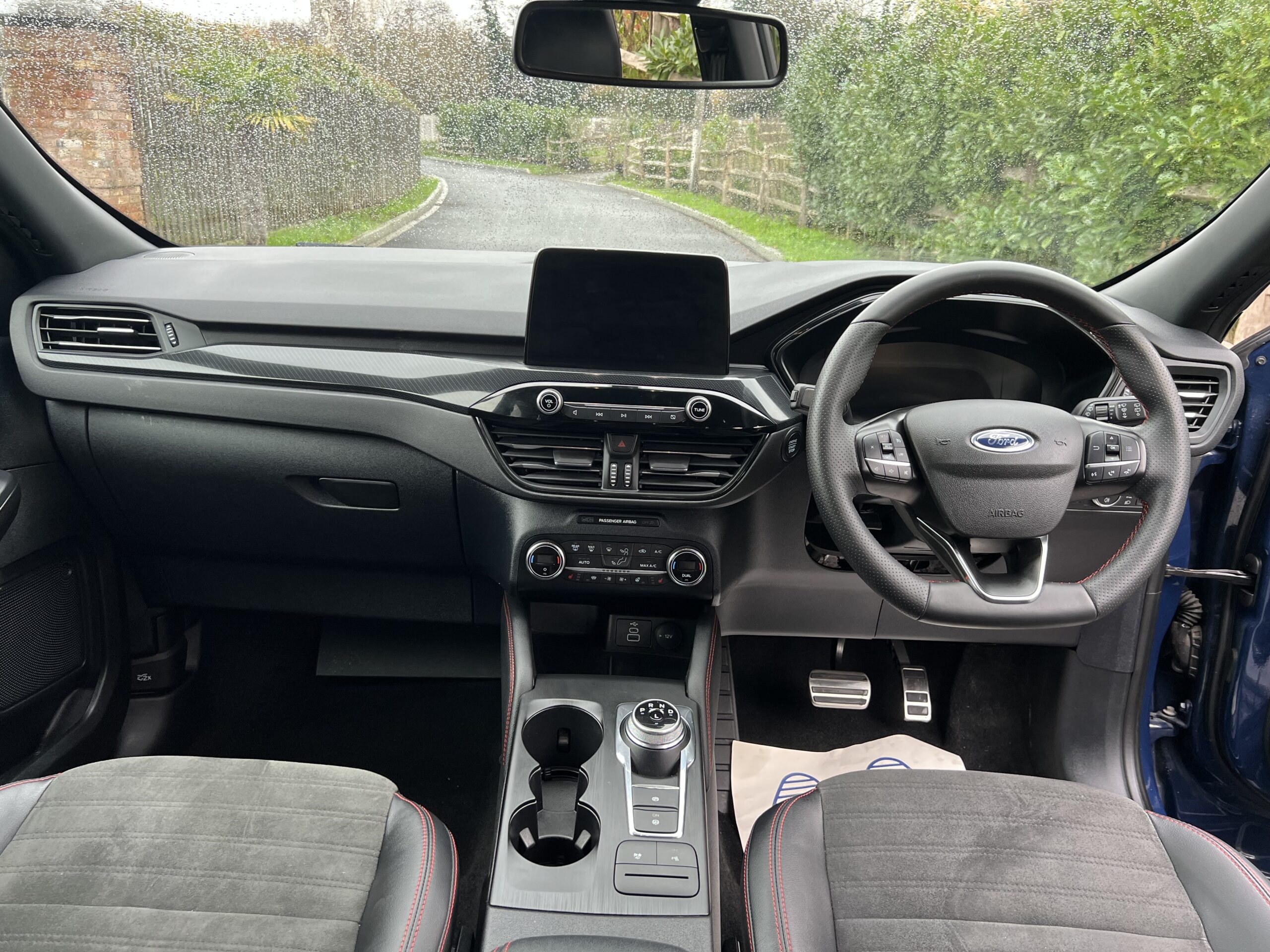 
								FORD KUGA 2022 HYBRID full									