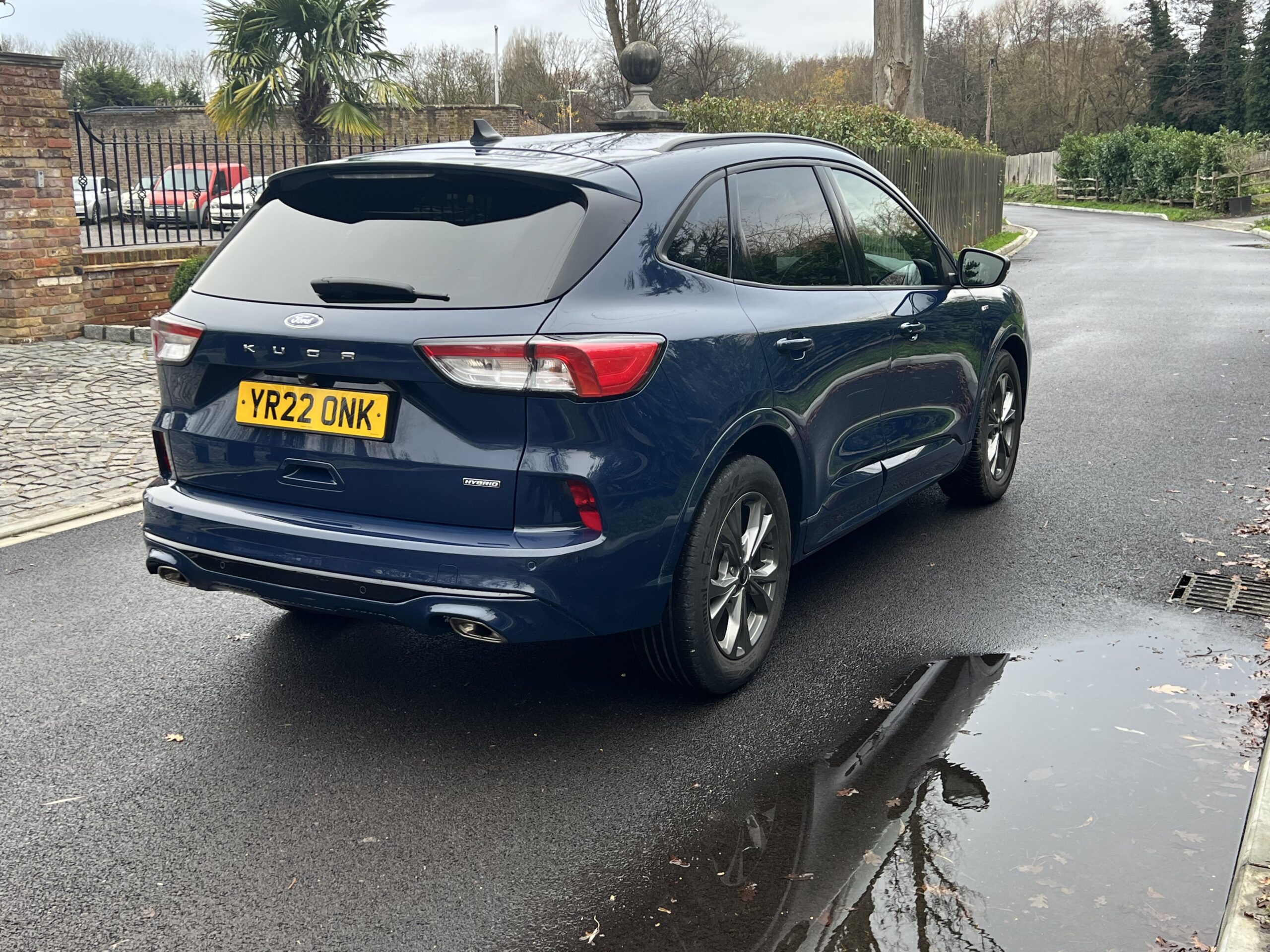 
								FORD KUGA 2022 HYBRID full									