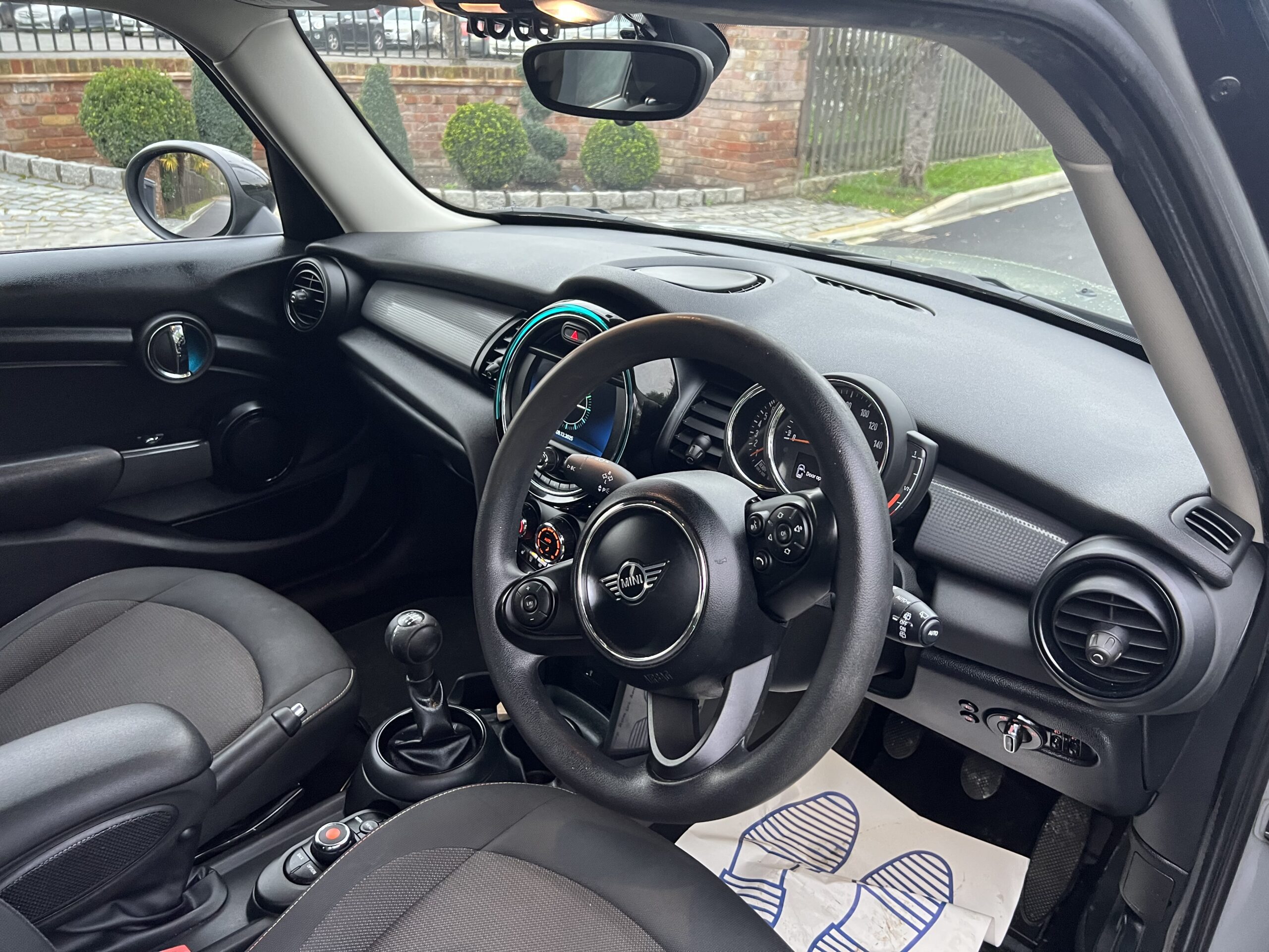 
								Mini Cooper 2019 full									