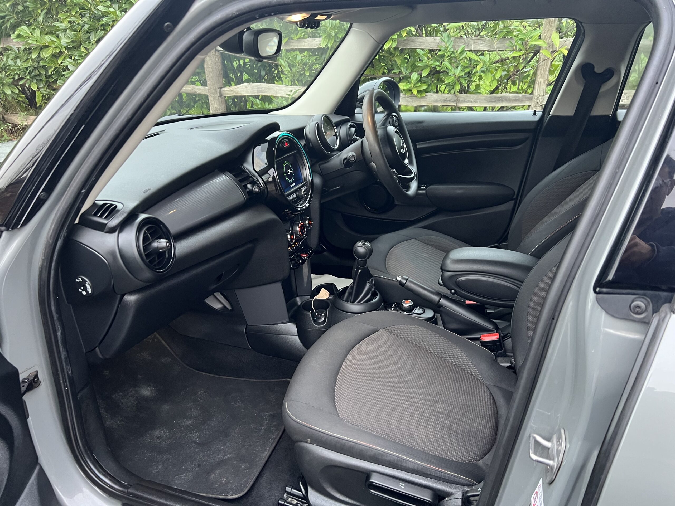 
								Mini Cooper 2019 full									