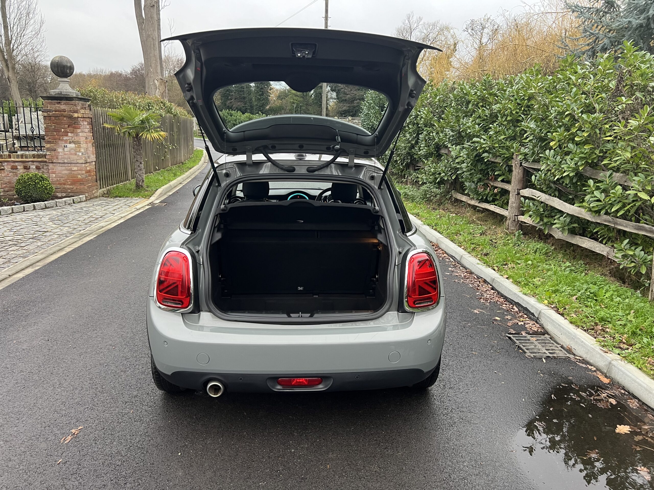 
								Mini Cooper 2019 full									