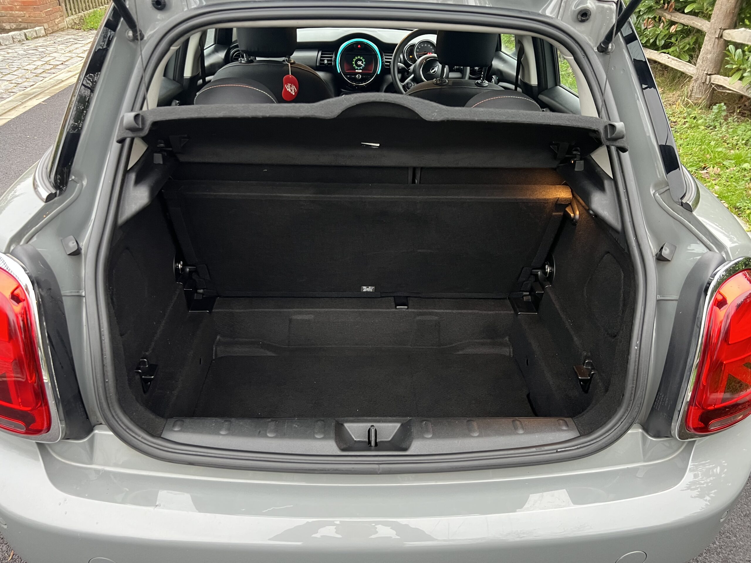 
								Mini Cooper 2019 full									