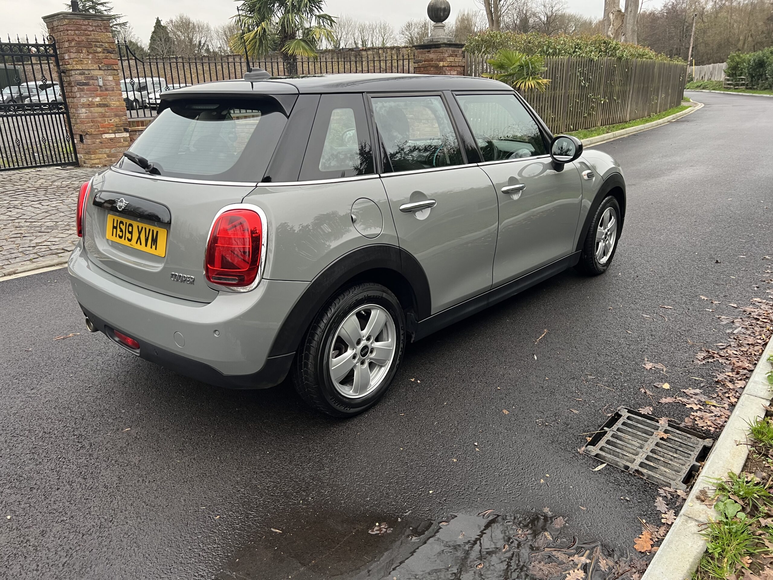 
								Mini Cooper 2019 full									