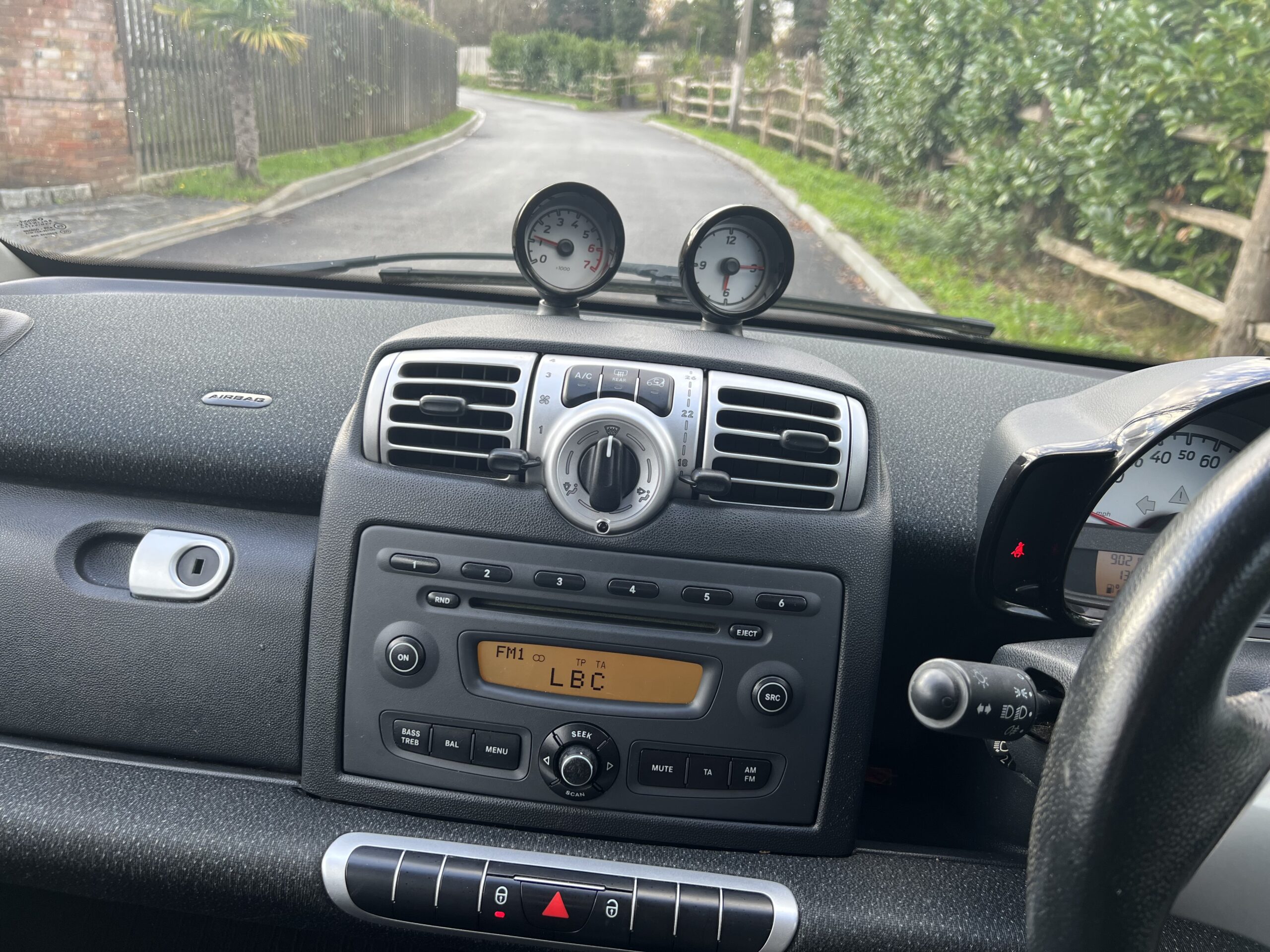 
								SMART FORTWO AUTOMATIC full									