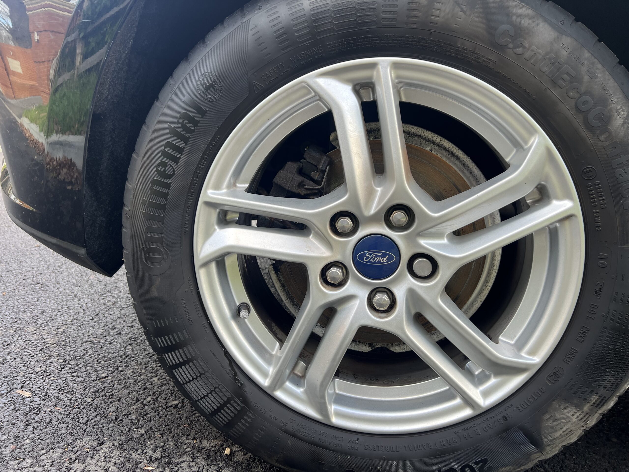 
								FORD FOCUS ZETEC full									