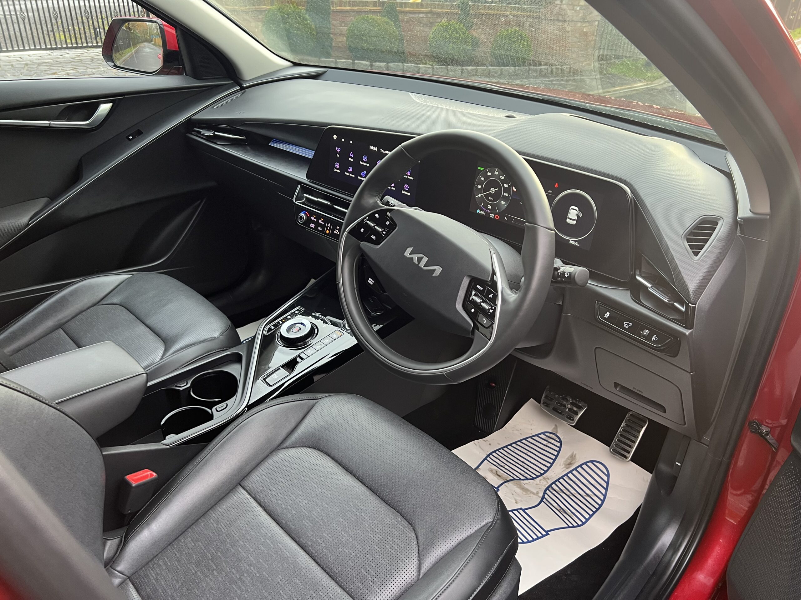 
								KIA NIRO ELECTRIC full									