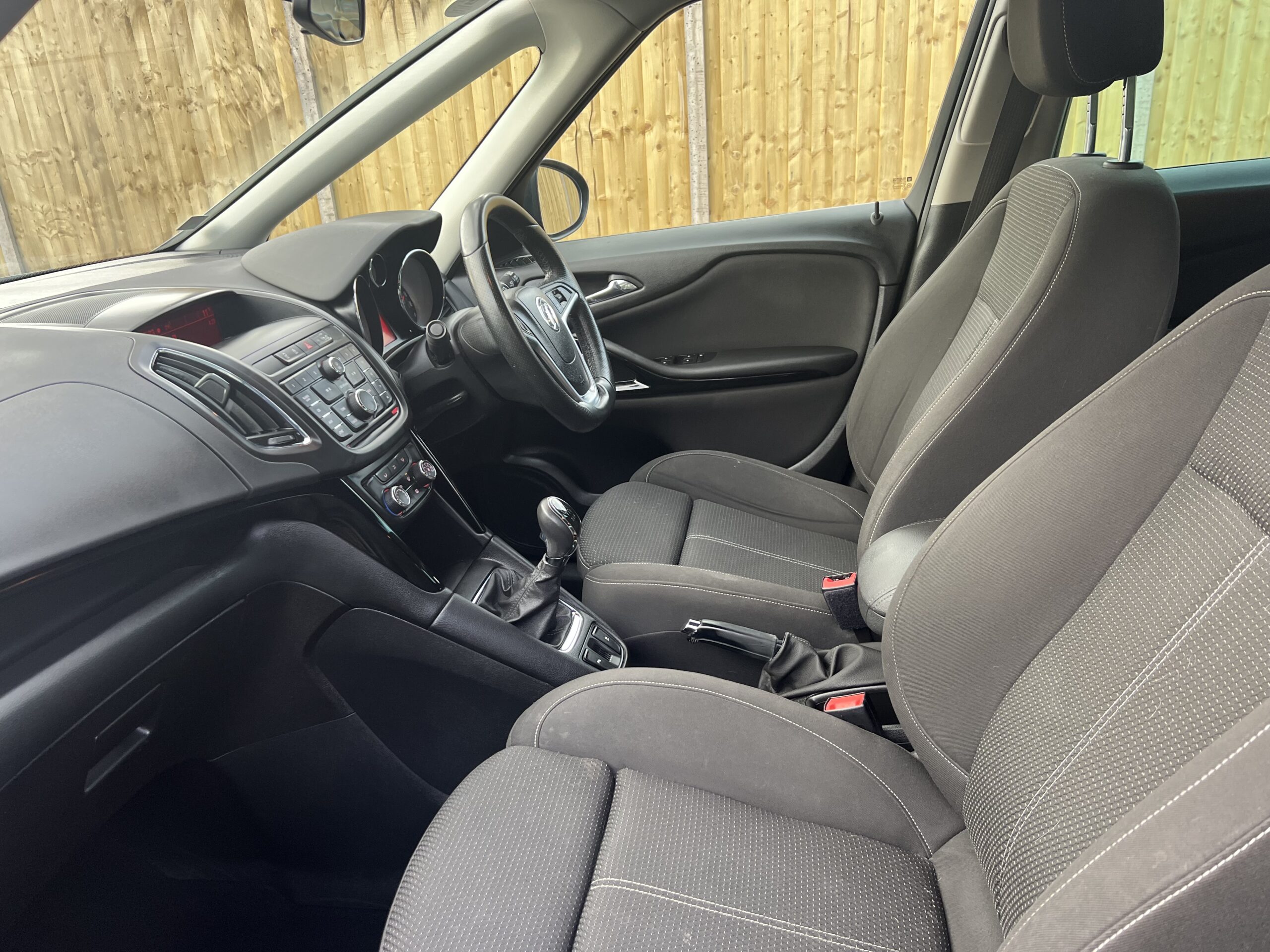 
								VAUXHALL ZAFIRA full									