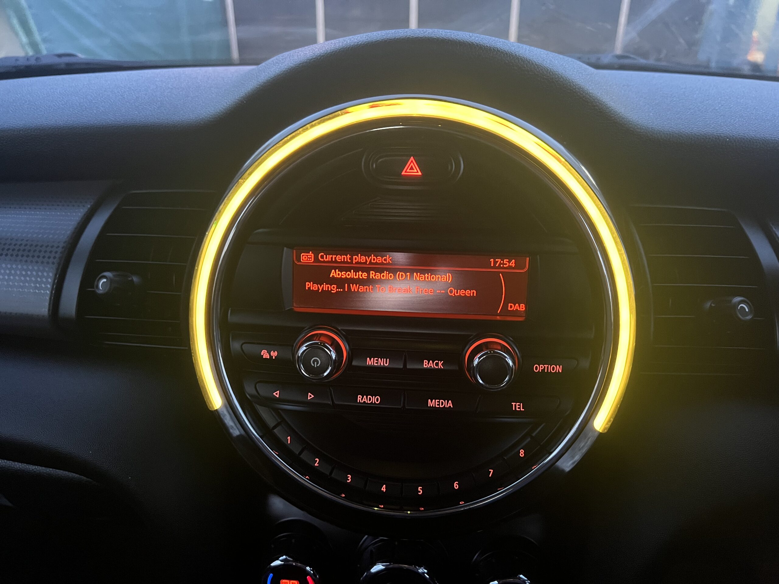 
								MINI COOPER 2016 full									