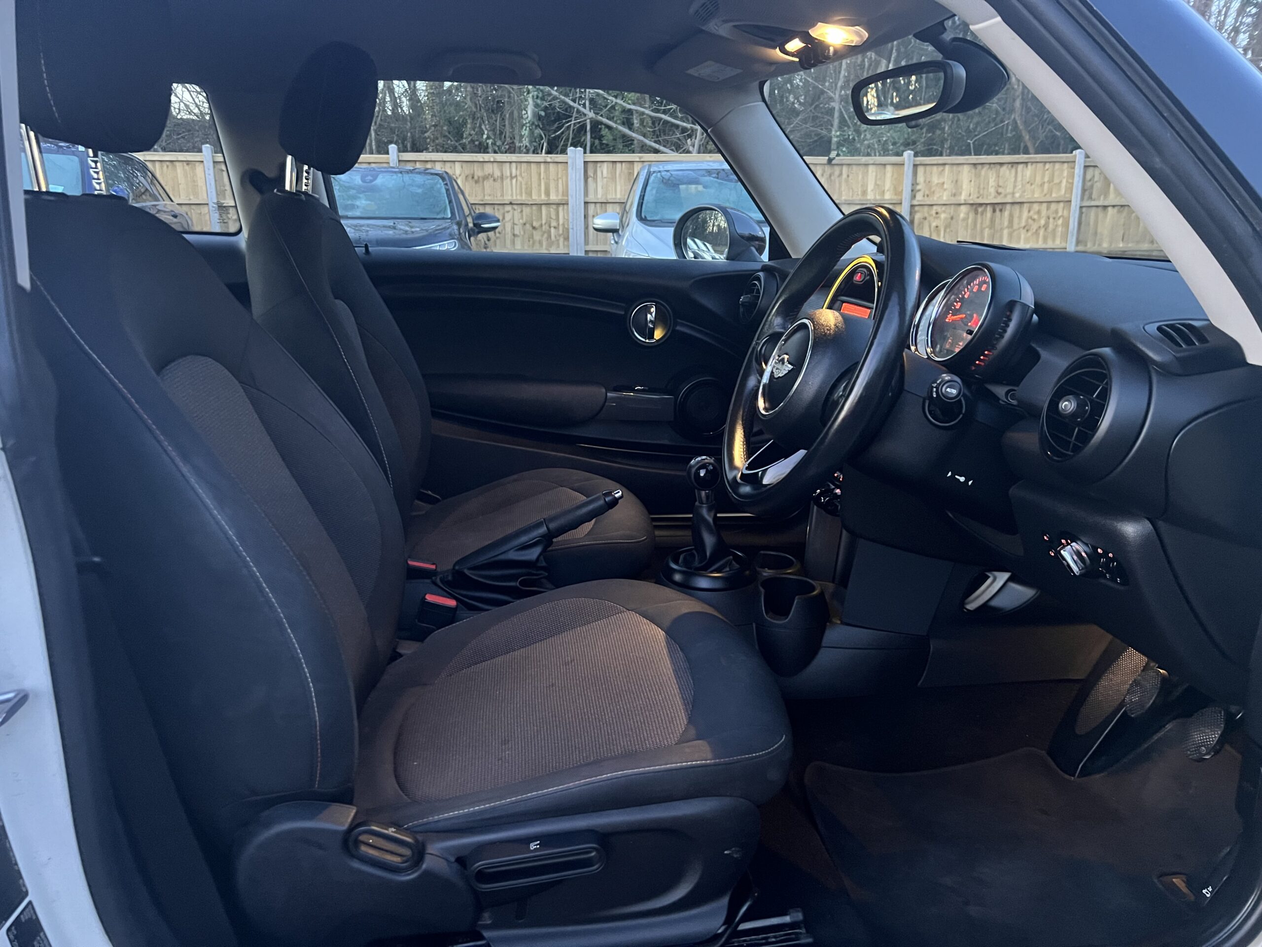 
								MINI COOPER 2016 full									