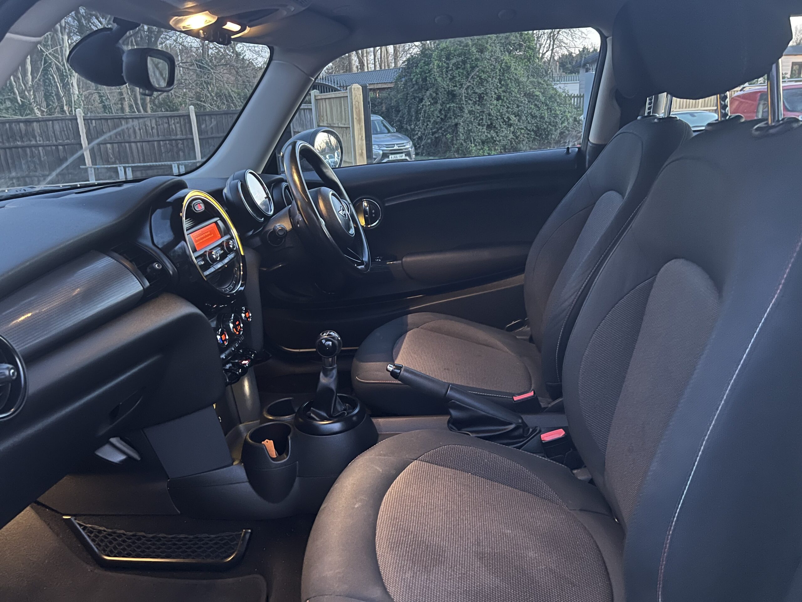 
								MINI COOPER 2016 full									