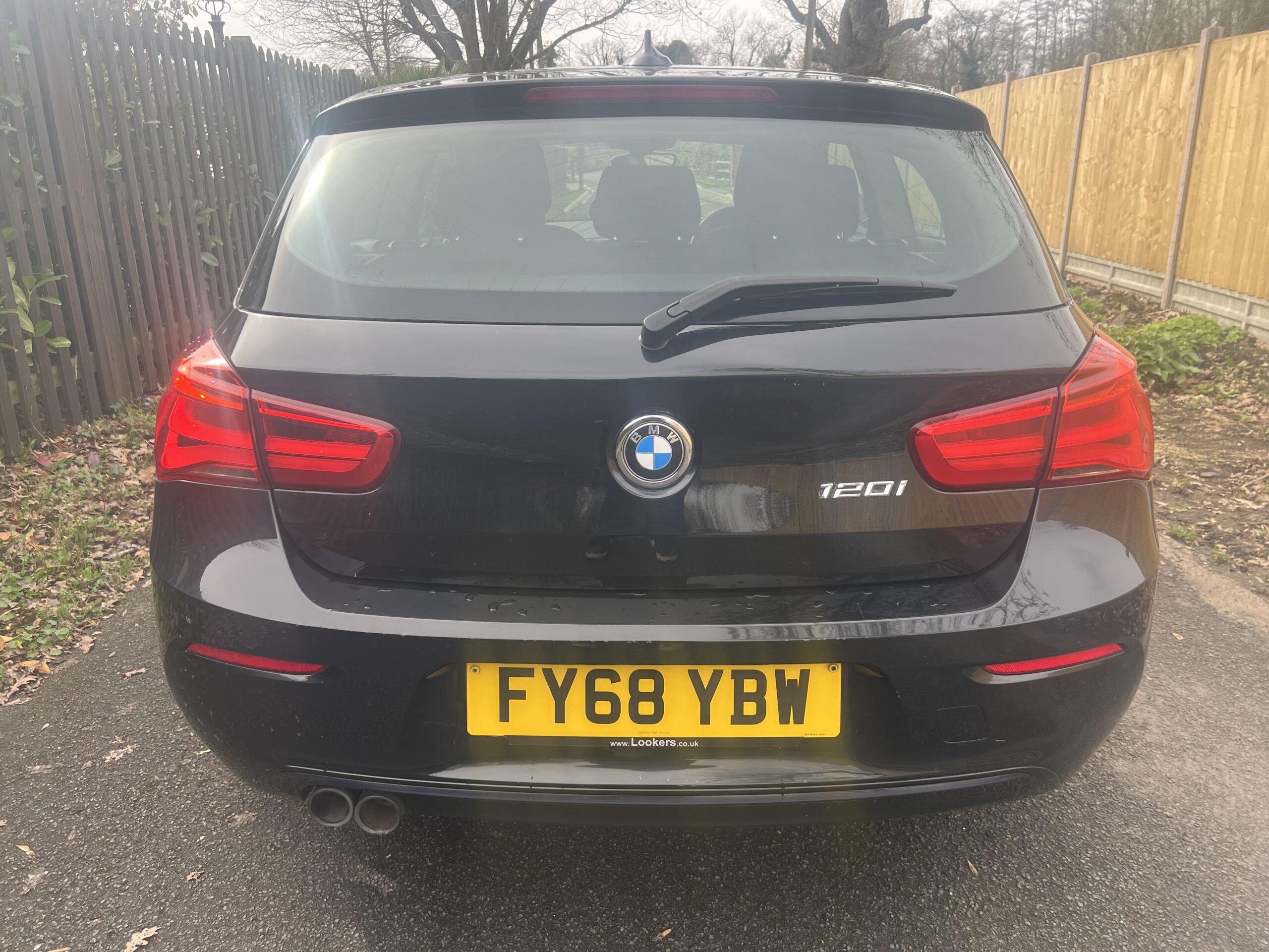 
								BMW 120I SPORT 2018 full									