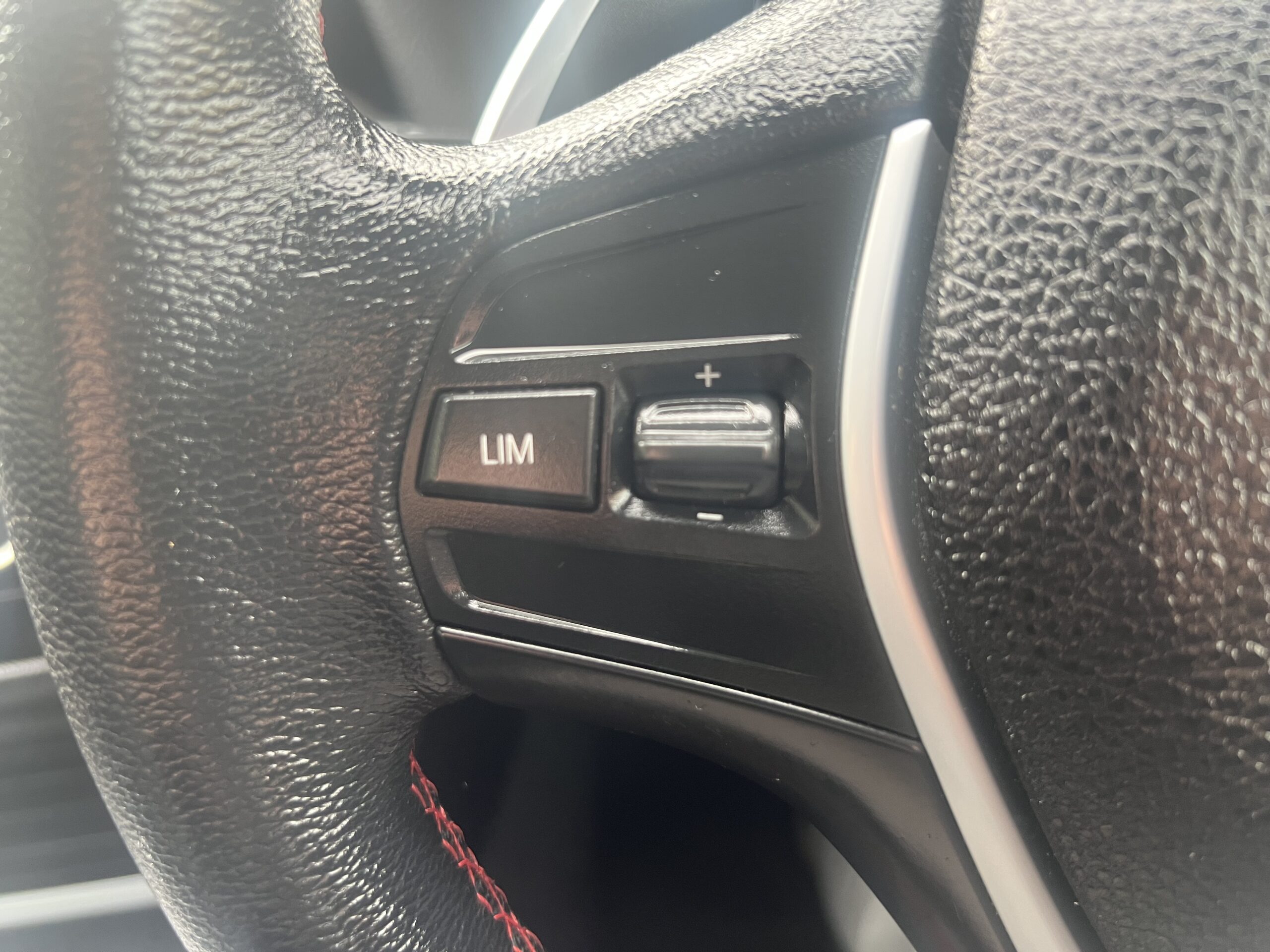 
								BMW 120I SPORT 2018 full									