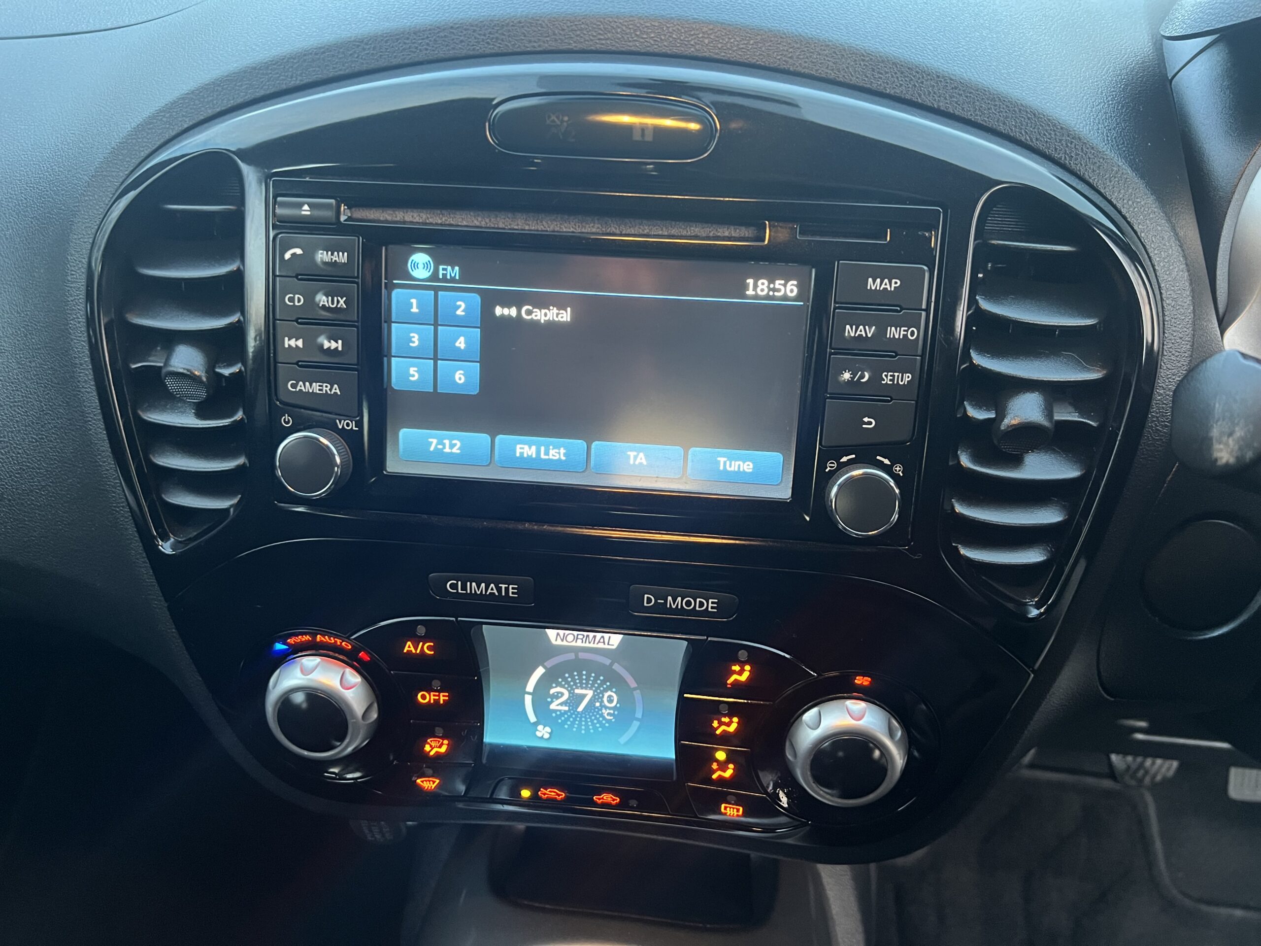 
								NISSAN JUKE 2013 full									