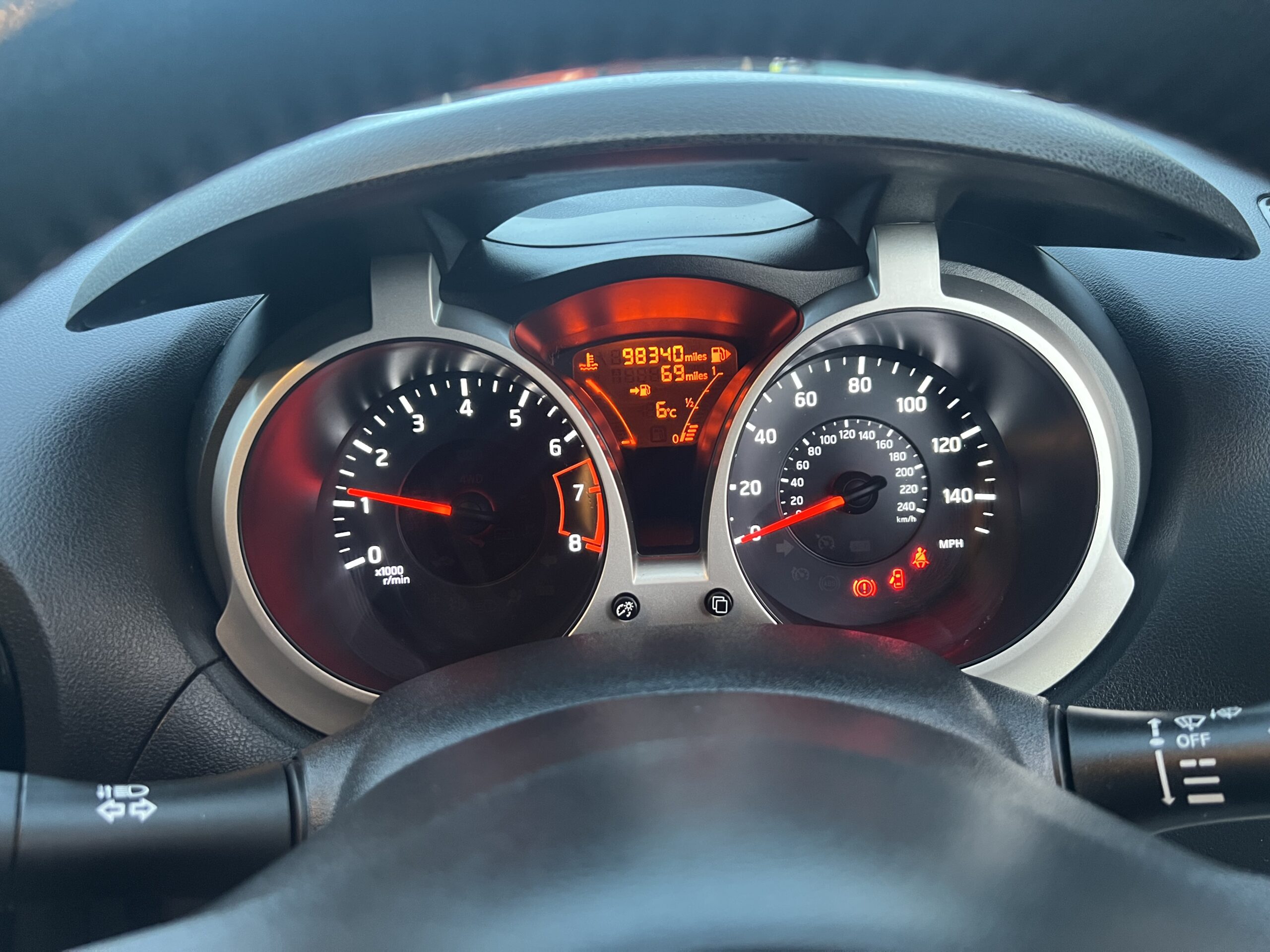 
								NISSAN JUKE 2013 full									