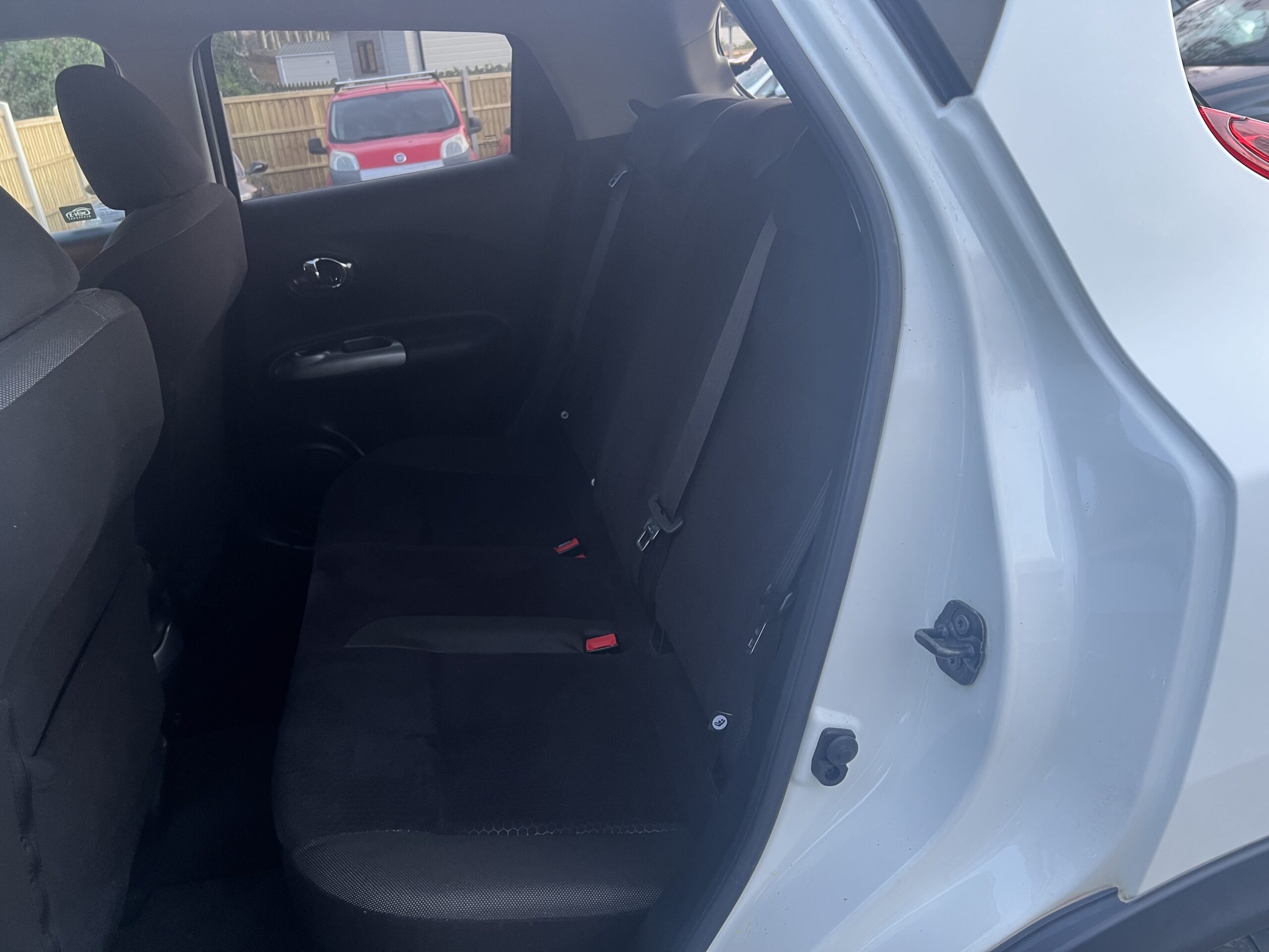 
								NISSAN JUKE 2013 full									